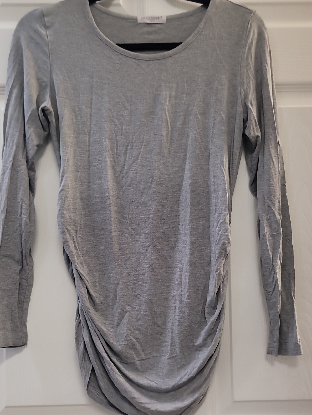 Women’s Long-Sleeve Gray Ruched Tee
